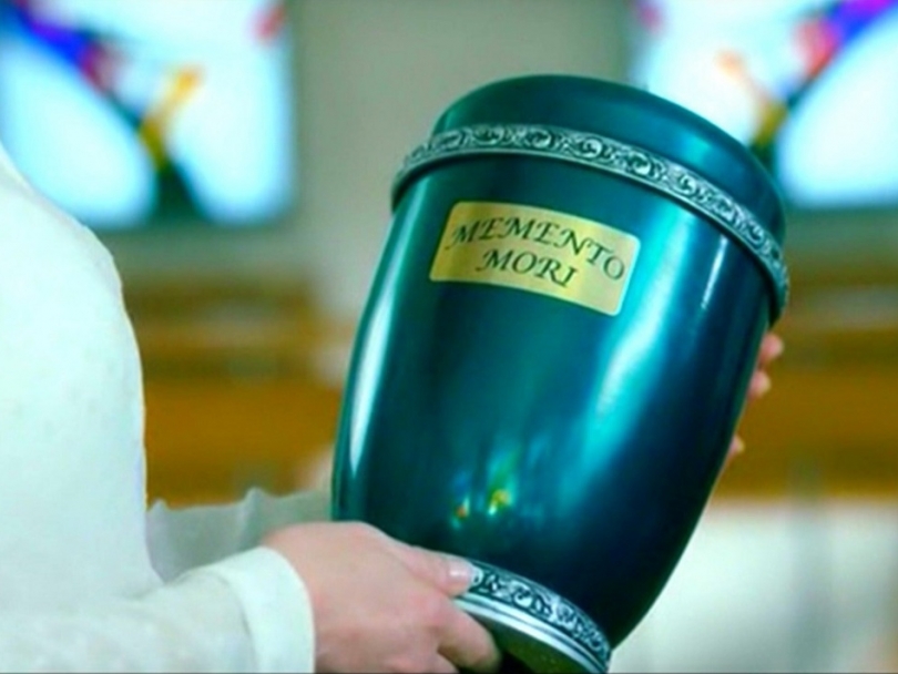 Урна для праха новосибирского завода появилась в сериале